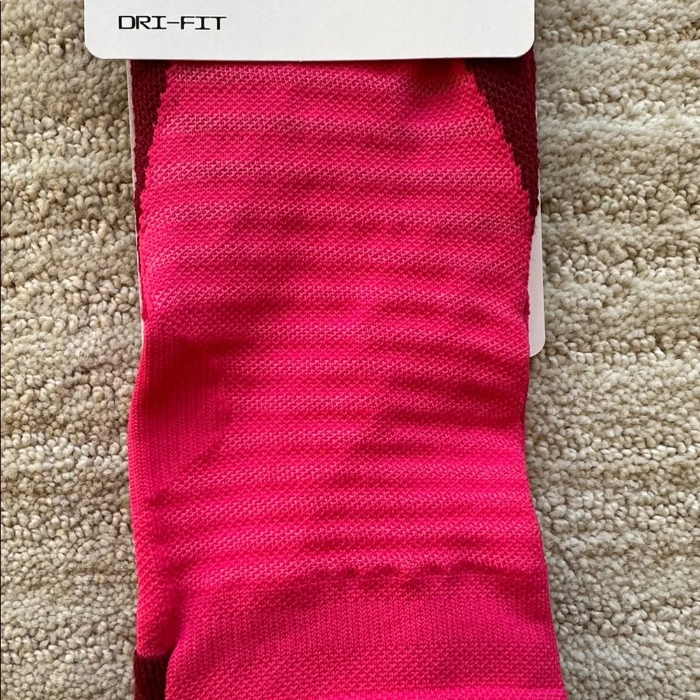 NWT 2 Pairs of Nike Spark Cushioned No-Show Running Socks Women 9.5-11 Men 8-9.5